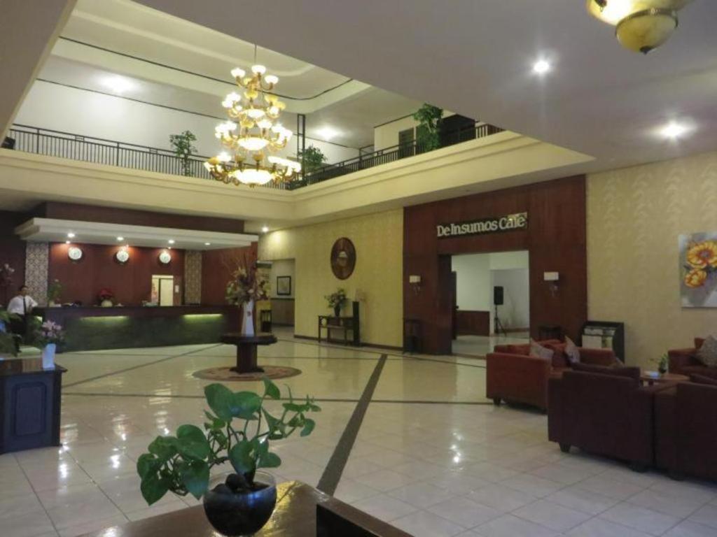 Insumo Palace Hotels & Resorts Kediri  Esterno foto