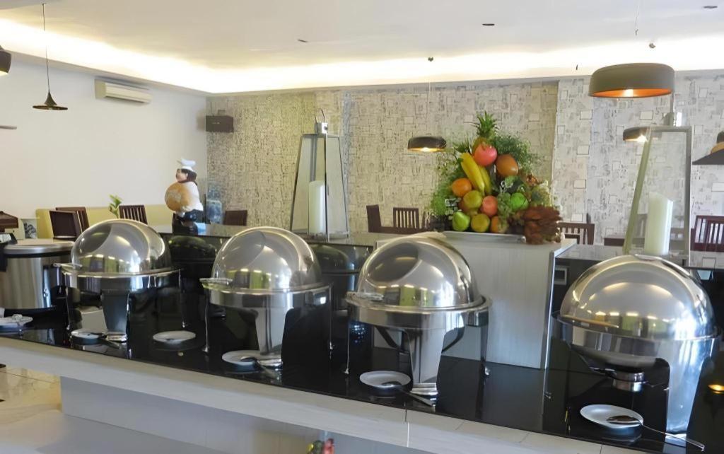 Insumo Palace Hotels & Resorts Kediri  Esterno foto